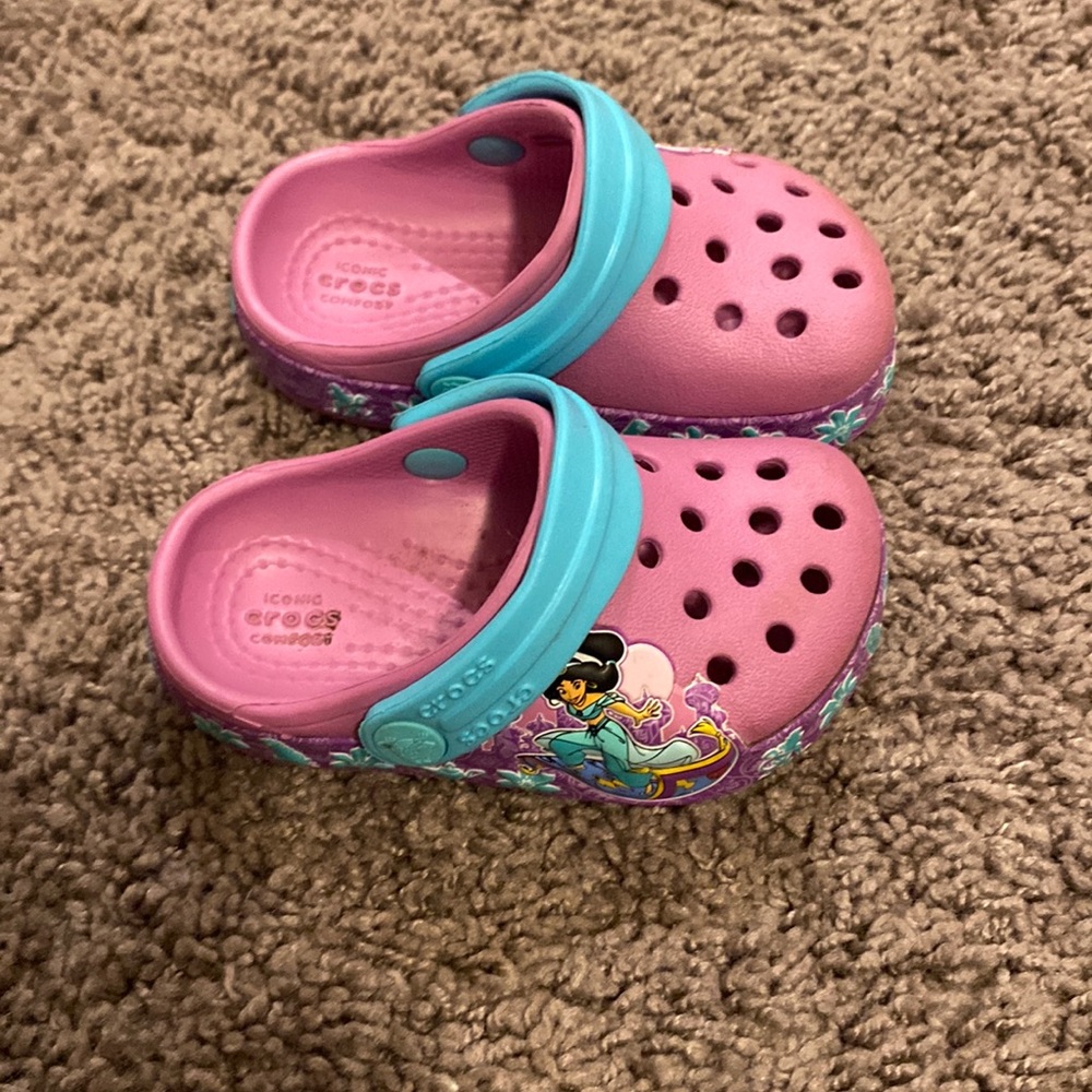 Crocs size toddler 4
